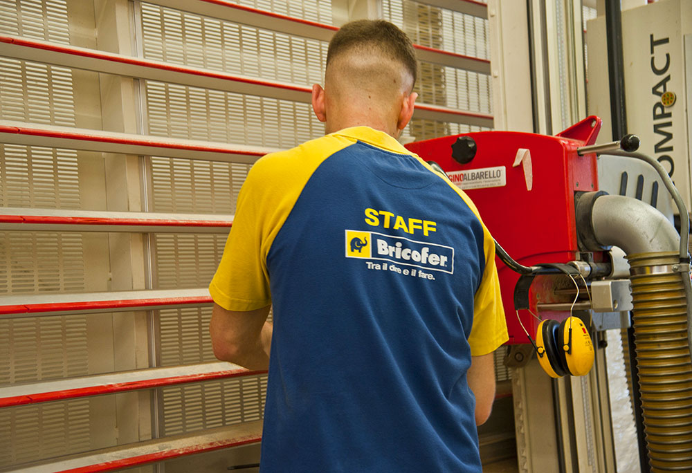 Opportunità di impiego nella grande famiglia Bricofer: Come candidarsi e avere successo